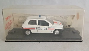 Modèle réduit Renaut Clio Police en métal Echelle 1/43 Boîte d'origine - Picture 1 of 6