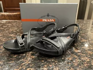 Sandali da donna Prada Donna Calzatore neri piatti taglia: 37,5 - Foto 1 di 10