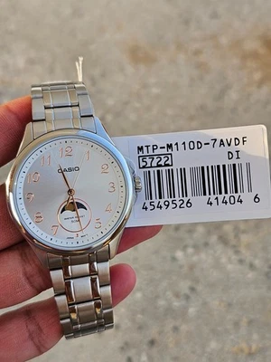 Casio MTP-M110D-7AVDF Reloj Hombre Fase Lunar Acero Inoxidable Plateado Esfera Blanca 5 Foto 1 de 4