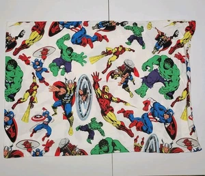 Taie d'oreiller Pottery Barn enfants Marvel Comics taille standard Hulk Thor Captain *MARQUE - Photo 1/7