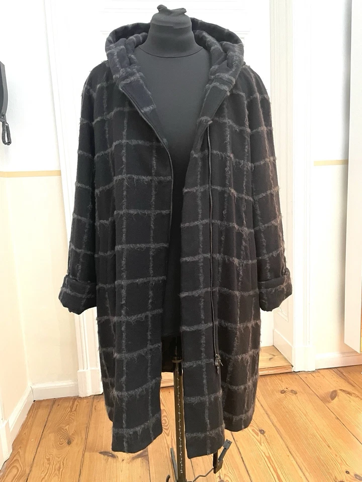 OSKA Wintermantel Gr. 2 schwarz - Bild 1 von 4