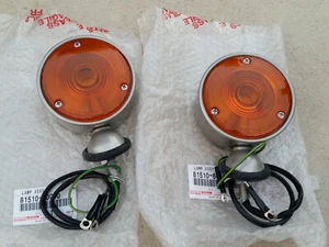 Toyota FJ40 Land Cruiser 58 - 69 front indicator assemblies NEW 81510-60040 - Picture 1 of 2