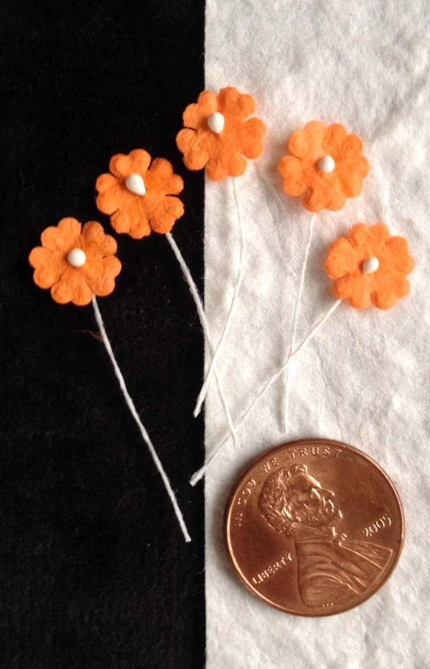 20 Flores Naranja Pequeño Hecho a Mano Morera Papel Polen Otoño Muñecas Sombrero Miniatura Foto 1 de 3