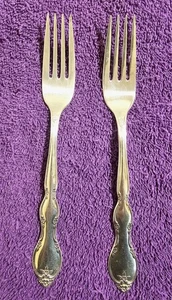 Wm Rogers & Son IS Versilbertes Set mit zwei Tafelgabeln Geschirr Besteck - Bild 1 von 5
