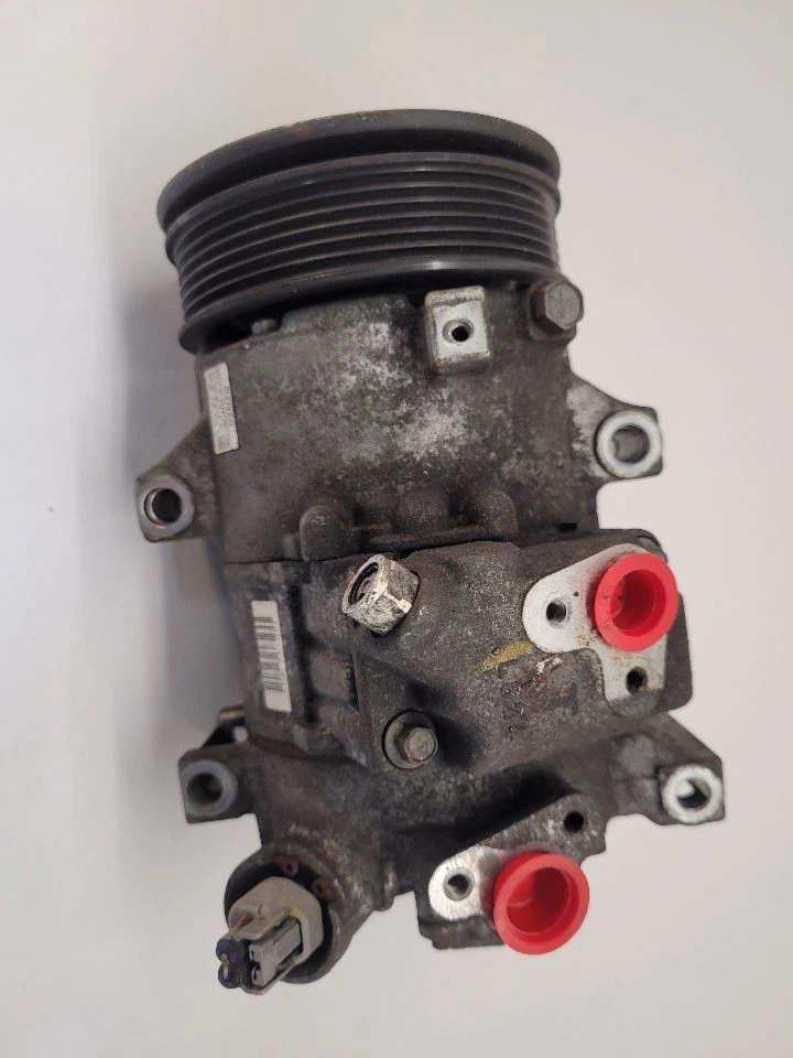 2009 2010 PONTIAC VIBE 1.8L AC Compressor 19184680 09-10       - Image 1 of 4