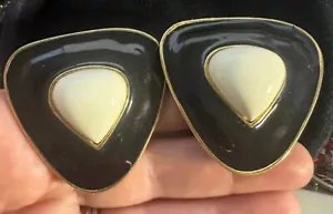 Vintage Large VO Les Bernard Vogue Bijoux Black and White Enamel 3-D Earrings - Picture 1 of 5