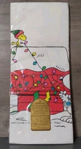 Hallmark Paper Table Cover Snoopy Merry Christmas Woodstock 60x102 - Foto 1 di 4