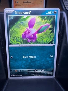 Nidoran M 032/165 Sv: Scarlatto e Viola 151 Regolare - Foto 1 di 1