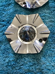 Pacer Chrome Bolt-On Wheel Center Cap P/N: VALINN FWD 1 Piece - Picture 1 of 5