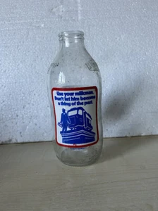 Vintage Advert Glass 1 Pint Milk Bottles - Picture 1 of 4