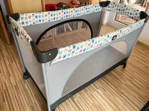 Kinderreisebett mit Matratze und Überzug - Neuwertig - Bild 1 von 8