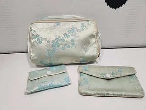 Vintage asiatische Blumen 8" Seide bestickt Brokat Kosmetik Clutch Tasche 3er Set Schmuck - Bild 1 von 6
