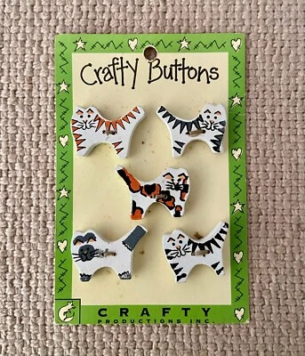 Vintage 1998 Crafty Productions Buttons Cats Kitties  5 Novelty Wood - Image 1 of 3