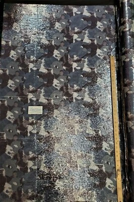 Lentejuelas elásticas impresas digitalmente en tela de spandex se vende por completo - camuflaje carbón Foto 1 de 4