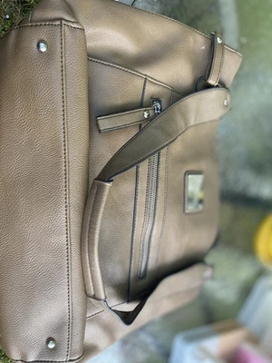 Kenneth Cole Reaction Women's Leather Shoulder Bag Brown - Image 1 of 4