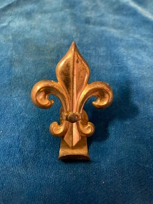 Percha o gancho de pared vintage de latón Pasillo De Lis, imagen, espejo 1,25” x 2” Foto 1 de 4