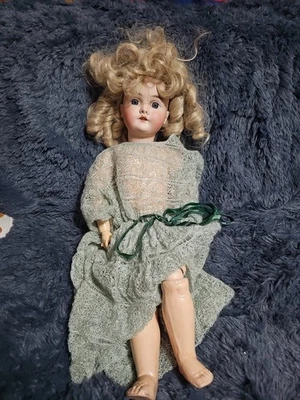 Антикварная кукла королевы Луизы Арманд Марсель 22 дюйма 100 шт. Германия голова из неглазурованного фарфора  - Изображение 1 из 4