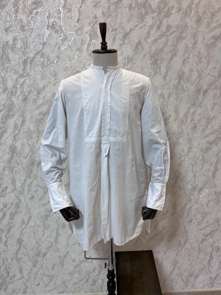 Camisa masculina francesa antiga vintage por volta de 1920 com bordado masculina - Imagem 1 de 4