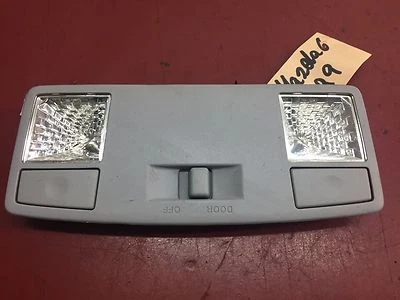 Mazda 6 GG 2.3 Innenraumbeleuchtung Innenbeleuchtung Leseleuchte  - Bild 1 von 4