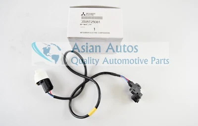 OEM Mitsubishi Crankshaft Position Sensor MD303649 For Mitsubishi Montero Sport - Image 1 of 2