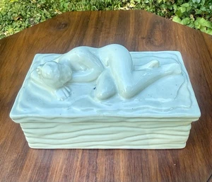 Art Deco (Anfang 20. Jh.) Porzellan liegende Akt Zigarettenschachtel - Bild 1 von 7