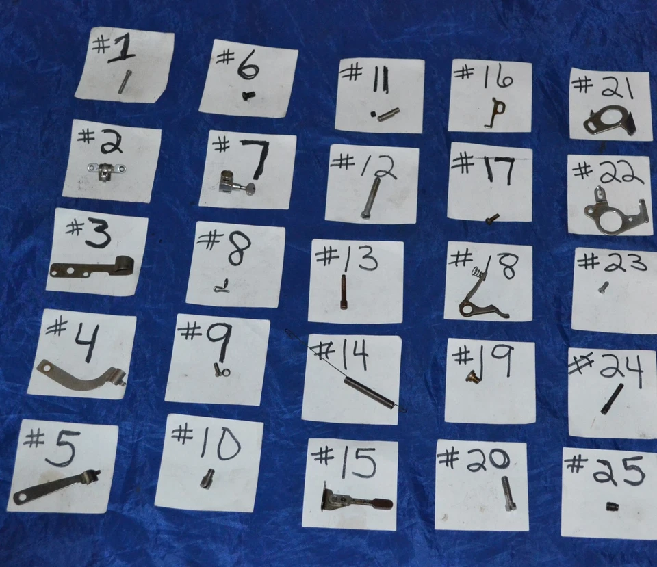 PARTS USED ORIGINAL SINGER 403 403A SEWING MACHINE SLANT NEEDLE GOOD CONDITION - Image 1 of 1