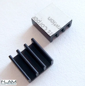 Lot 2x Dissipateur thermique radiateur adhesif 11x11x5mm Heat Sink with adhesive - Bild 1 von 2