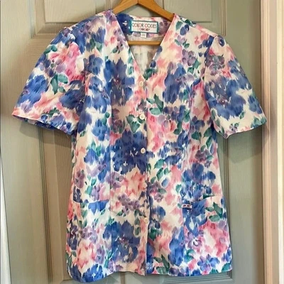 Cherokee Color Codes Women's L Vintage 1980s Colorful Patterned Fitted Scrub Top - Image 1 of 4