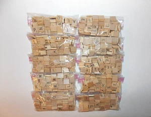 Konvolut 1000 Vintage glatte Scrabble Holz Buchstaben Fliesen 50er-80er Basteln Schmuck - Bild 1 von 7