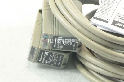 ONE Panasonic SUNX NX5-M10RA photoelectricity sensor NEW in box - Image 1 of 2