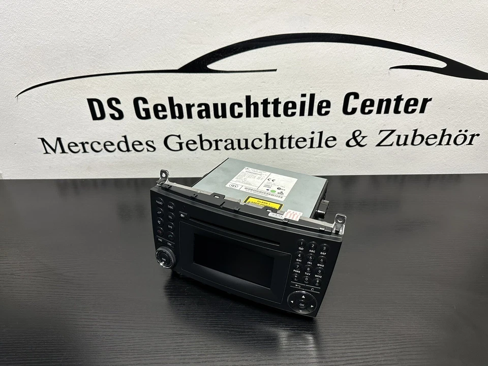 Mercedes G-Kl. W463 W203 CLC Audio 20 Radio mit 6-Fach CD Wechsler A2038703394 - Bild 1 von 4