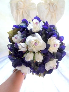 Ramo de boda púrpura oscuro hortensias blanco rosebud hombres ramillete boutonniere OFERTA - Imagen 1 de 12