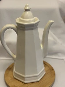 Vintage Pfaltzgraff Heritage White 9 Cup Coffee Pot Castle Logo 13” With Lid - Picture 1 of 6