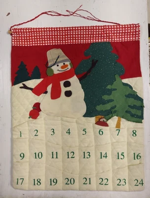 Handmade Quilted Advent Calendar snowman w quilted treat pockets - Image 1 of 4