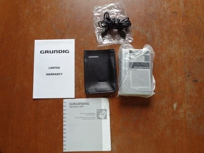 NEW Grundig Mini World 100 PE AM/FM 6 Short Wave Radio - Image 1 of 4