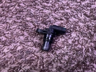 2011 Audi S5 Quattro 4.2L Engine Camshaft Position Sensor OEM 07L905163A - Image 1 of 4