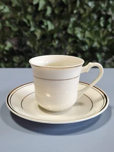 VGC: VINTAGE BUD LET FINE CHINA - IVORY TEA CUP AND SAUCER SET - Picture 1 of 5