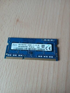 SK Hynix HMT325S6CFR8C-PB N0 AA 2GB 1Rx8 PC3L-12800S-11-12-B2*1 unidad*usado* - Imagen 1 de 2