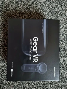 Unopened Samsung Gear VR headset with controller - Picture 1 of 5
