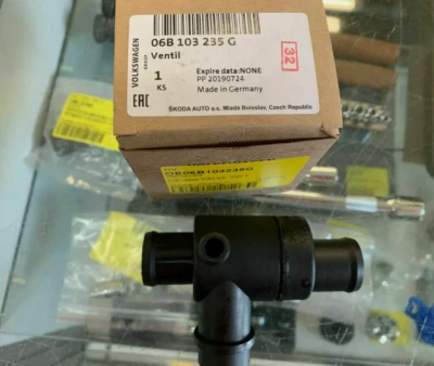 VW PASSAT AUDI A4 A6 2.0 ALT Engine Oil In Air Intake Breather Valve 06B103235G - Imagen 1 de 4