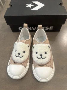 CONVERSE Chuck Taylor All Star Toddler Sherpa Bear Shoes Size 10 NIB - Picture 1 of 3