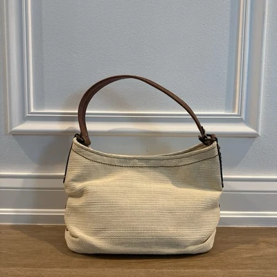 Bolso de hombro de yute fósil con clip magnético - marcas menores y desgaste Foto 1 de 4