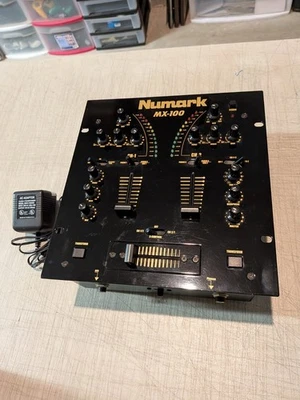 Микшер предусилителя Numark MX-100 — черный — суперчистый со шнуром питания! DJ - Изображение 1 из 4