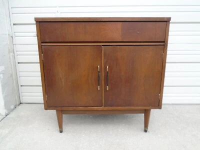 Aparador de buffet servidor gabinete mediados de siglo barra de soltero aparador regencia retro Foto 1 de 4