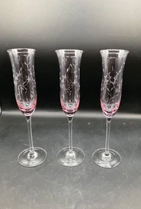 3 Beautiful Pink Fluted Champagne Etched Glasses - Picture 1 of 2