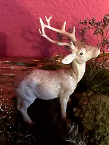 Hirsch Deko Tierfigur Geweih Weihnachten Figur Skulptur 16 cm stehend Glitzer - Bild 1 von 2