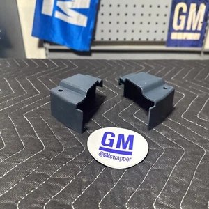 1995-1998 Chevy GMC OBS Front Bench Seat Track Cover Trim 15690149 Used Blue GM - Foto 1 di 16