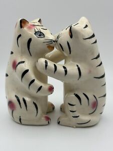 Ceramic Cats Salt & Pepper Shakers Black and White Stripes Long Eyelashes Japan