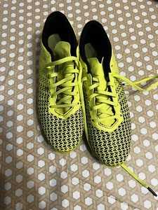 Yellow Under Armour  Cleats Size 6Y Soccer - Picture 1 of 8