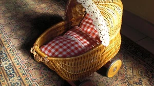 PUPPENWAGEN / STUBENWAGEN - Bild 1 von 4